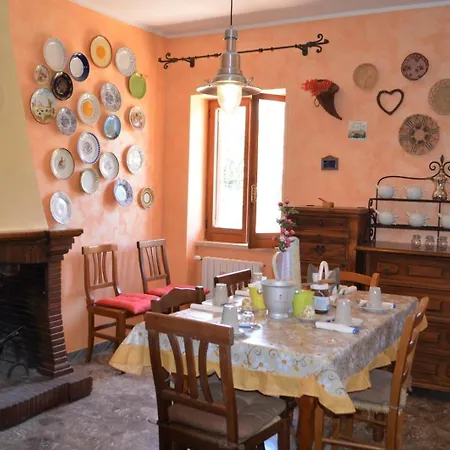 Santa Vittoria Frühstückspension 3*